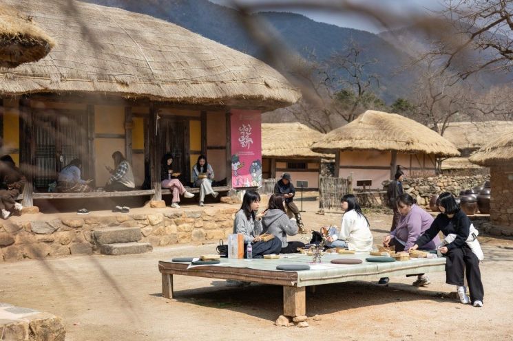 “봄의 향연, 순천”…낭만 미식 팸투어 인기