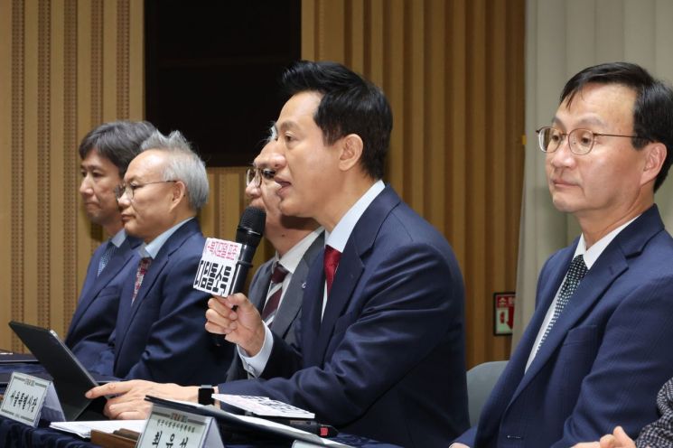 오세훈 "韓총리 복귀 환영…경제위기 극복 집중해야"