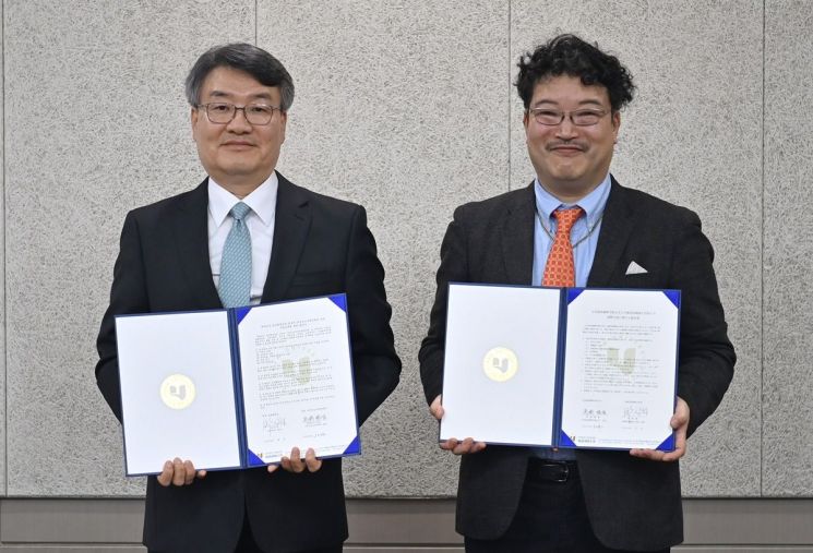 박상철 총장(사진 왼쪽)과 다카하시 노부오 총장. 호남대학교 제공