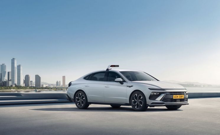 Hyundai Motor Company Launches 2025 Sonata Taxi... Starting Price 25.95 Million KRW
