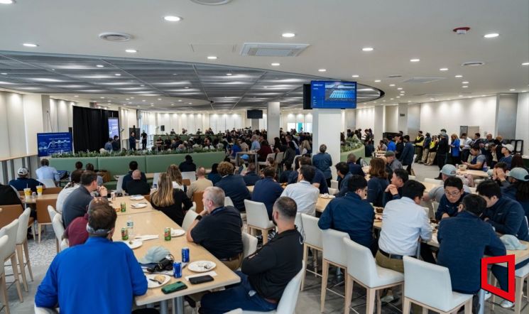Hyose Munyoz, President of Hyundai Motor Company, is introducing the business strategy at a town hall meeting held on the 24th (local time) at Hyundai Motor Group Meta Plant America (HMGMA) in Georgia, USA. (Munyoz LinkedIn)