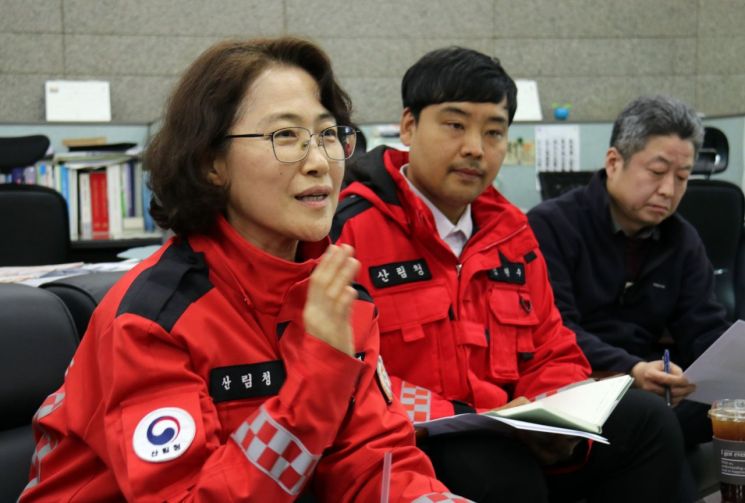 산림청 "경북 북부권 산불 진화에 드론·위성 통합기술 활용 중"