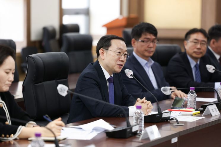 관세청 “美 관세정책 선제 대응 ‘특별대응본부’ 출범”