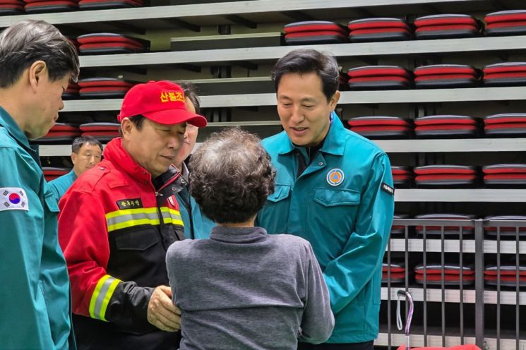 Oh Se-hoon Visits Andong After 'Wildfire Damage' Saying "We Will Provide Comprehensive Support"