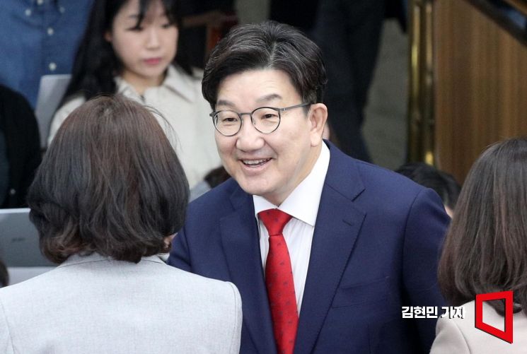 권성동 "국회, 尹대통령 탄핵 변호사비 1.1억원 써…줄탄핵 누적 4.6억원"
