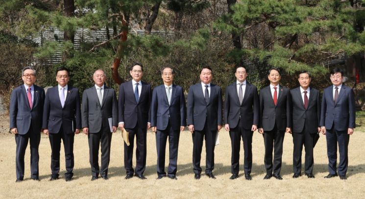 한덕수·이재용·최태원 총출동…'경제안보전략TF' 가동