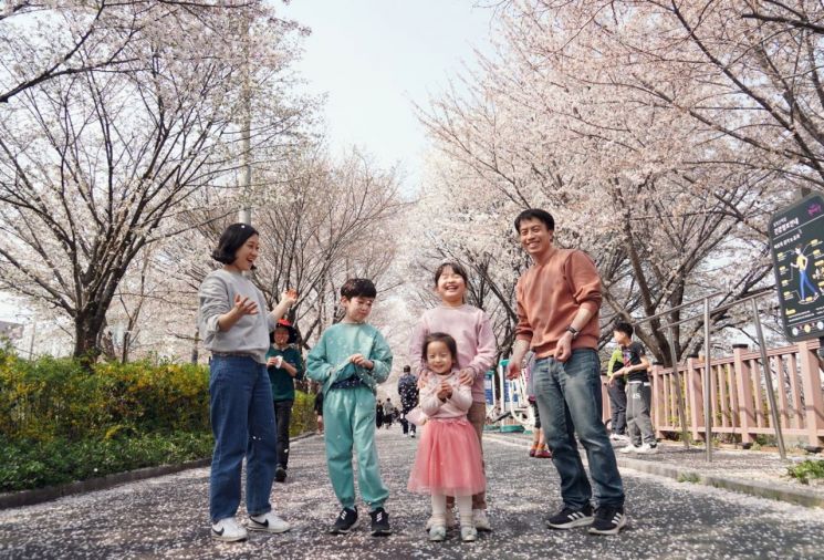 '2025 Dongdaemun-gu Spring Flower Festival' to be held on the 5th-6th at Jangan Cherry Blossom Road