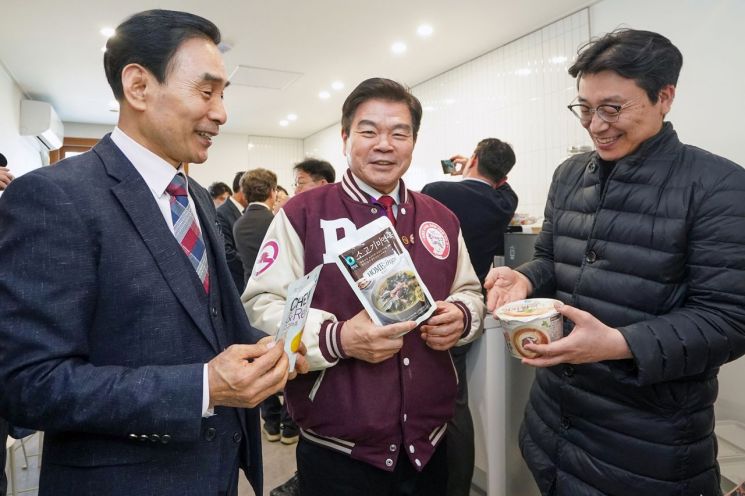 서울시민 외로운 마음 달래줄 '서울마음편의점 동대문점' 개소