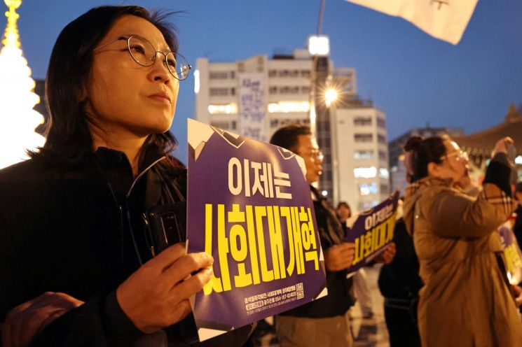 [윤석열 파면] 양부남 “폭싹 속았수다…국민이 해냈다”