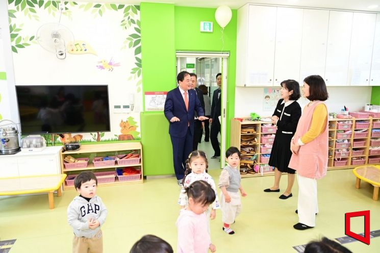 배낙호 김천시장, 보육현장 방문…‘아이 키우기 좋은 도시’ 구현 첫걸음 