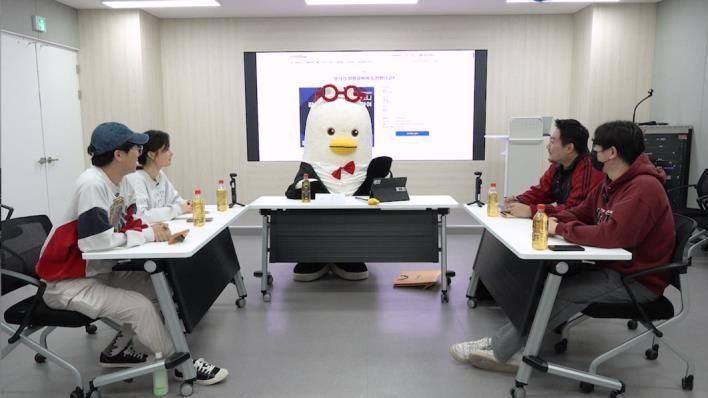 갈매기가 영화감독 됐다고?… 부산시 소통 캐릭터 '부기', 부기영화 제작