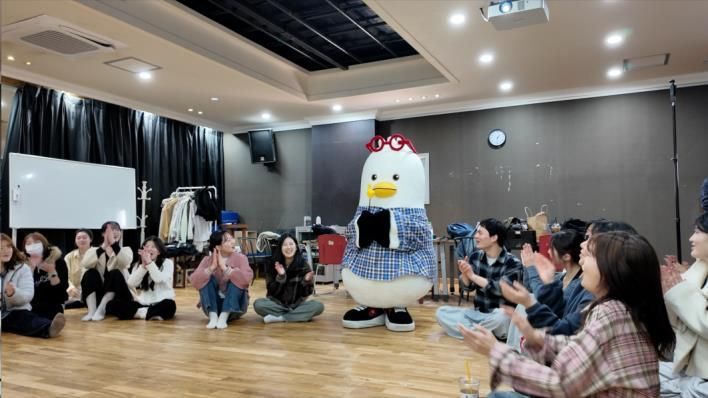 갈매기가 영화감독 됐다고?… 부산시 소통 캐릭터 '부기', 부기영화 제작
