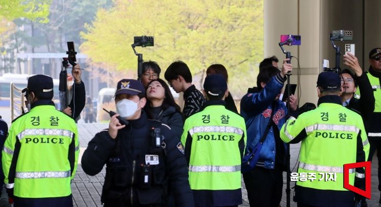 [포토] '이재명 대표를 담자'