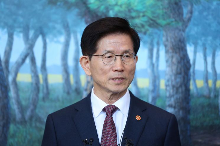 김문수 "내일 대선 출마 선언…尹 파면 매우 안타깝다"