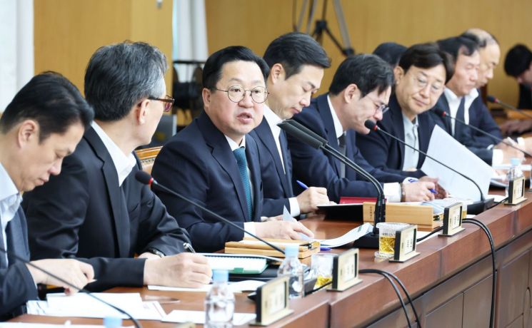 이장우 대전시장 “대선 출마 여부 숙고...열흘 정도 고민 후 판단”