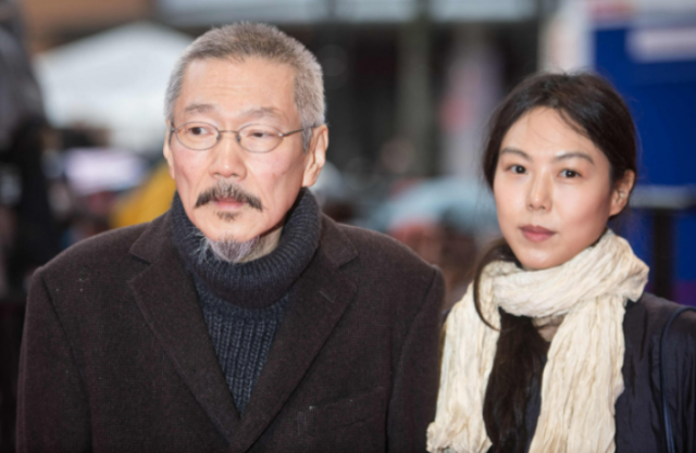 김민희·홍상수 부모 됐다…“산후조리원서 머물러”
