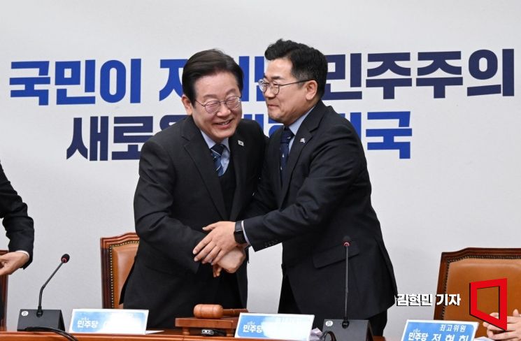 [포토] 이재명, 대표직 사퇴…"국민과 함께하겠다" 대선 출마 수순