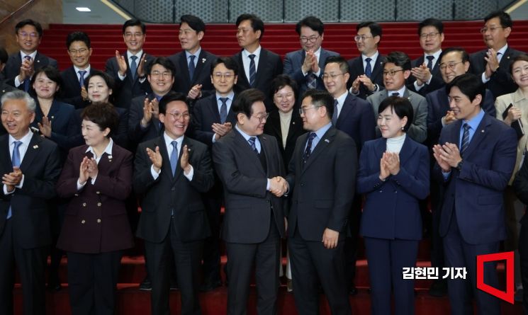[포토] 이재명, 대선 시동 “새로운 일 시작”…대표직 사퇴