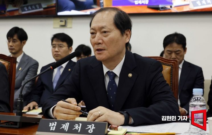 [포토] 이완규 "한덕수 결정 존중"…야당 사퇴 요구 '거부'