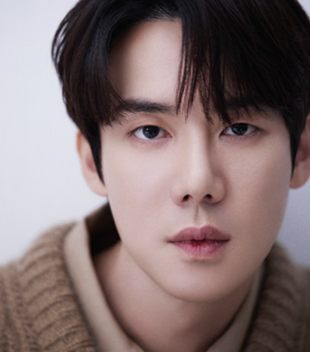 배우 유연석. 킹콩by스타쉽