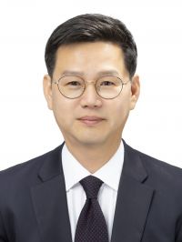 신라대 경영학과 김우성 교수. 신라대 제공