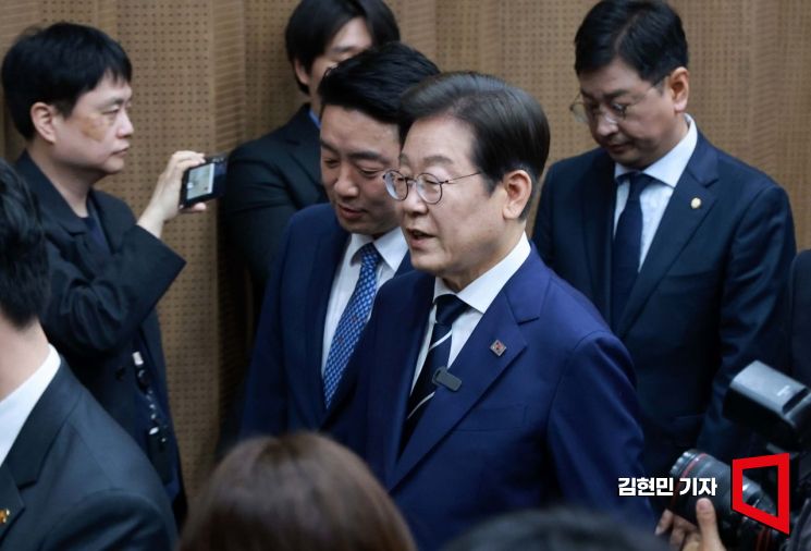 강성친명, 이재명 '추대' 원하나…민주, 경선룰 갈등 고조