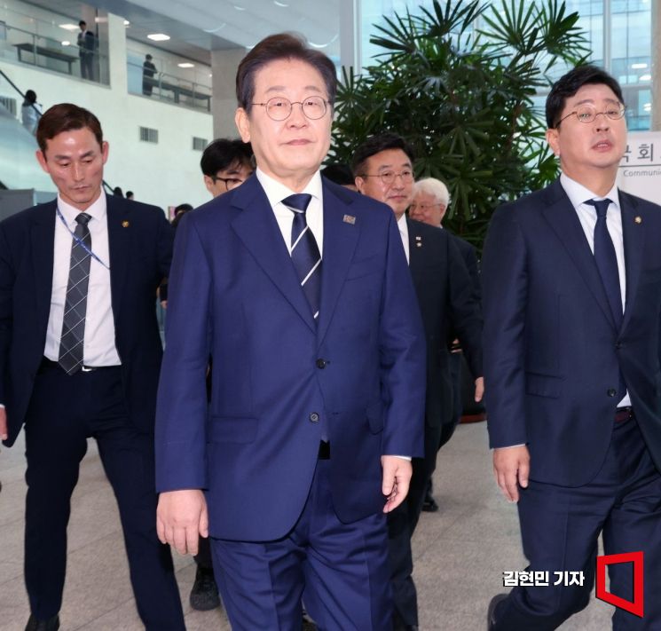 이재명, 공식카페에 "진짜 대한민국 만들고 싶다…혼쭐내주셔도 좋다"