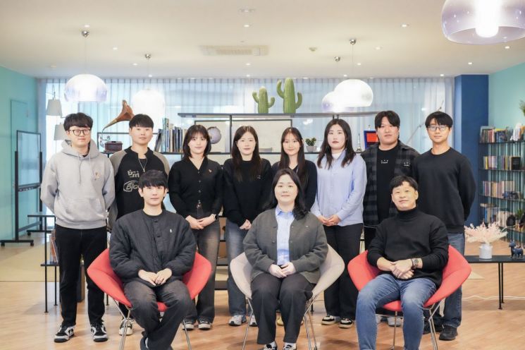 전자 피부에 지문까지 생겼네!… UNIST, 손가락 전자피부 개발