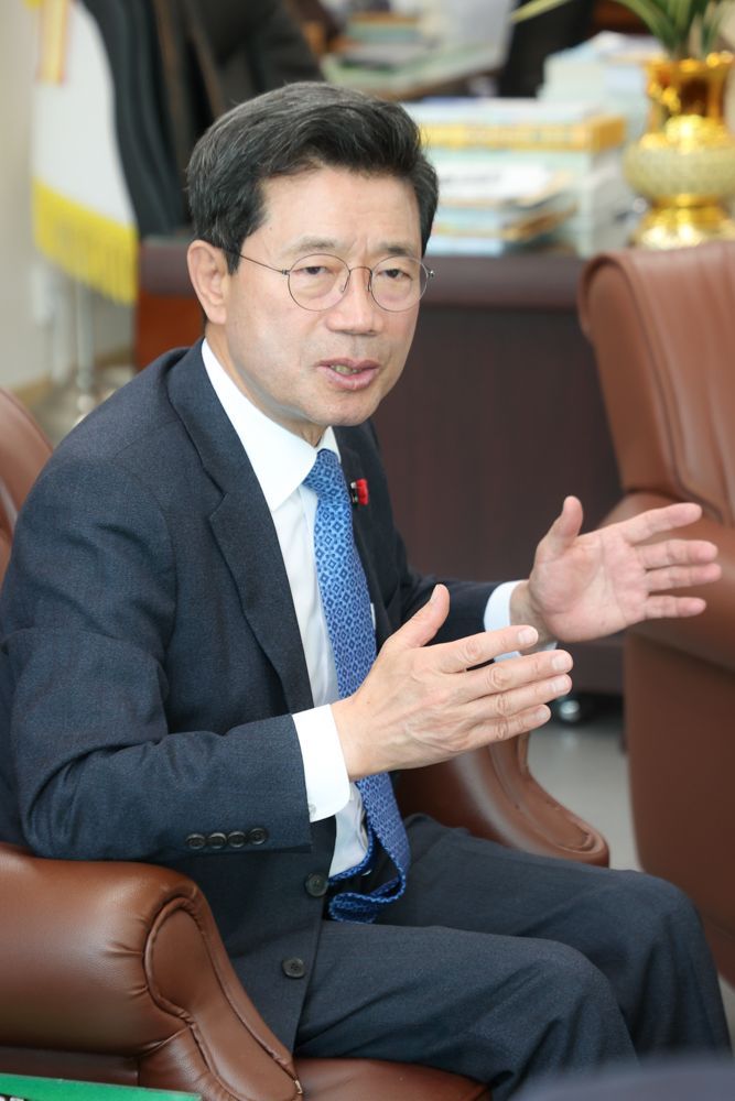 [인터뷰] 정인화 광양시장 "평생 살고 싶은 도시 구축"