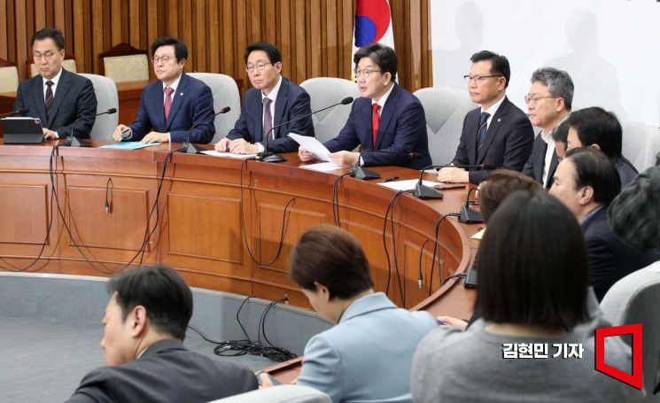 국힘 "용적률·건폐율 상향조정 등 아파트 분양가 인하 공약 추진"