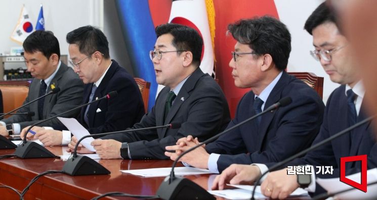 진성준 "한덕수, 대권 욕심에 美에 퍼주기 협상 우려"