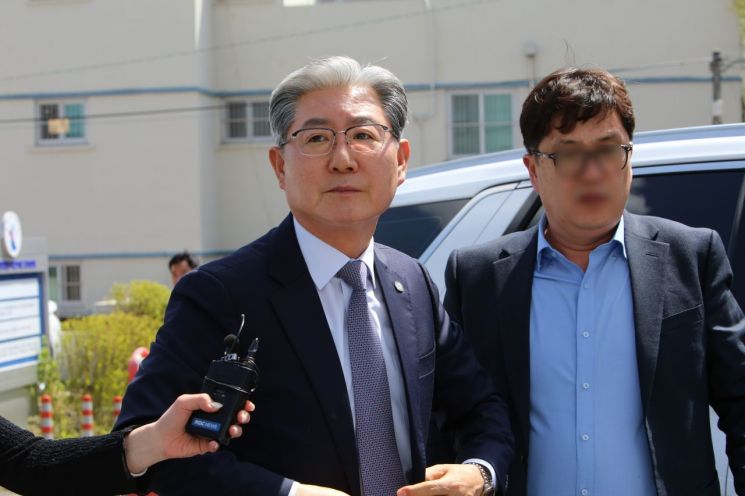 [속보]오태완 의령군수, '무고죄' 1심서 당선무효형 선고