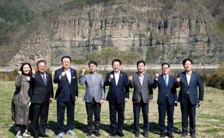[포토]김완섭 환경부장관, 화순 적벽 방문
