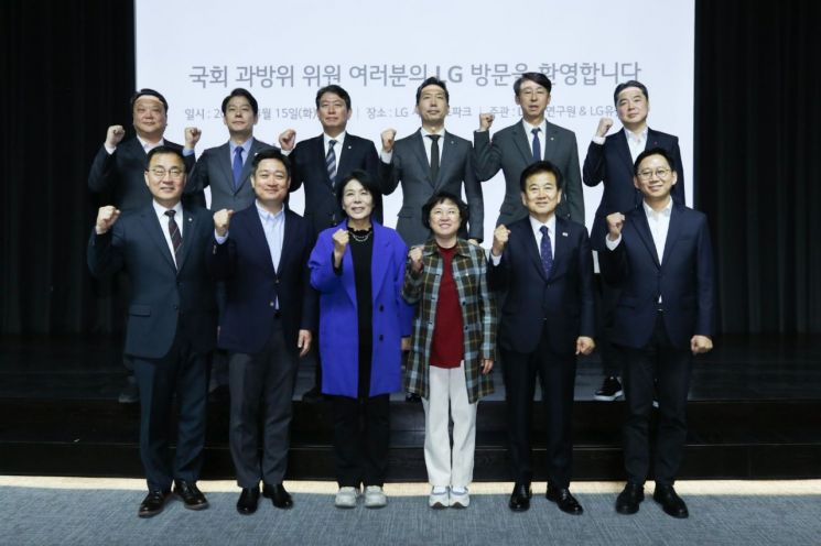 LG유플 홍범식 "韓 AI 2~3년 늦었지만, 더이상 뒤처지진 않을 것"