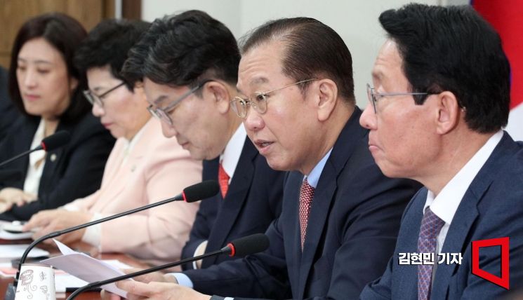 [포토] 권영세 "현행 60세 정년 연장, 계속 고용제 도입"