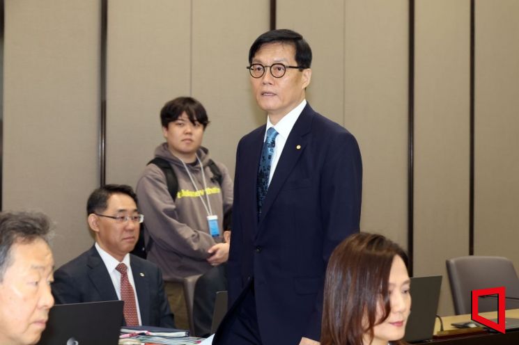 이창용 한은 총재, 6대 시중은행장 일대일 면담…"CBDC 참여 독려"