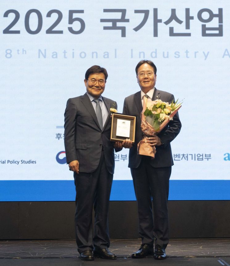 브랜드전략 6연속, 주유소 5연속… S-OIL, 2025 국가산업대상 2개 부문 동시 수상