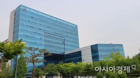 '왕좌의 게임' 무단사용 140만 유튜버 1심 벌금 700만원