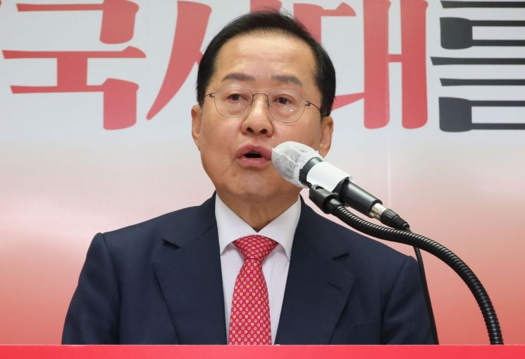 홍준표 "대선에는 지게 작대기도 필요, 한덕수 입당해야"