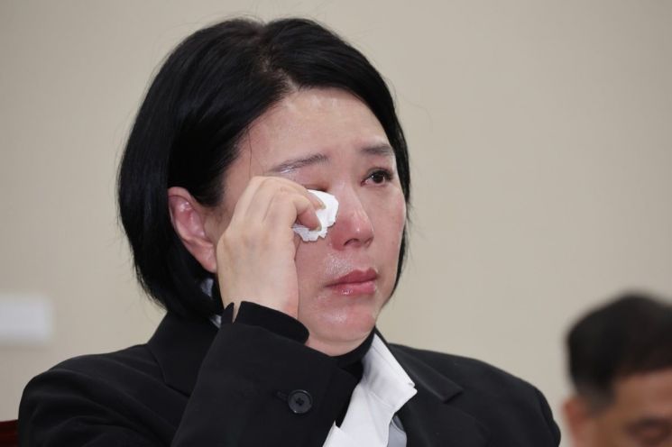 故 오요안나 어머니 "당 싸움으로 딸 이름 거론되는 것 싫다"