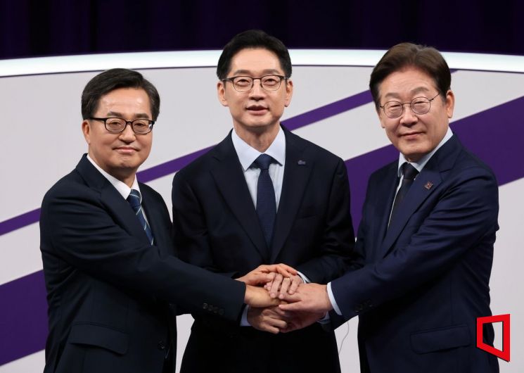 [포토] 민주당 대선 경선 후보 첫 TV 토론회