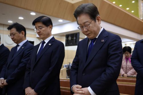 부활절에 이재명 "예수님, 고난·절망 이겨내…정치도 마찬가지"