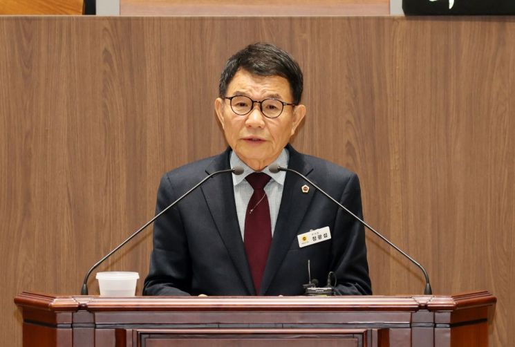 농어촌 민박 활성화로 충남관광 활성화 방안을 주장하고 나선 충남도의회 정관섭 의원./충남도의회 제공