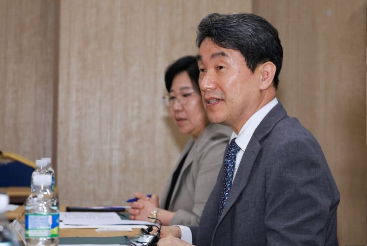 이주호 사회부총리 겸 교육부 장관이 22일 서울 강남구 한국과학기술회관에서 열린 '의대교육 정상화를 위한 의과대학 학생 간담회'에 참석했다. 교육부
