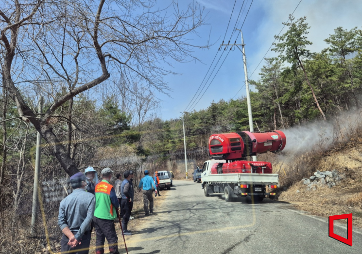 의성군, 농민들의 신속한 대응으로 산불 피해 최소화…"농업 장비, 재난 대응에 큰 역할"