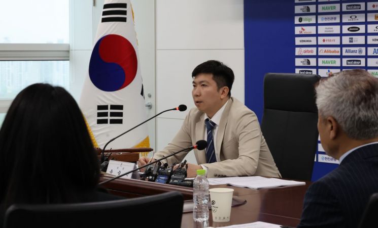 22일 서울 송파구 올림픽회관에서 열린 제2차 대한체육회 이사회에서 유승민 대한체육회장이 발언하고 있다. 연합뉴스