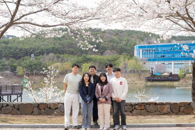 UNIST, 암세포 면역 방어막 걷어내는 자기조립 복합체 개발