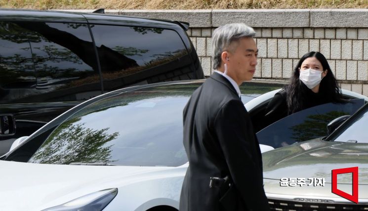 [포토] 법원 나서는 조민