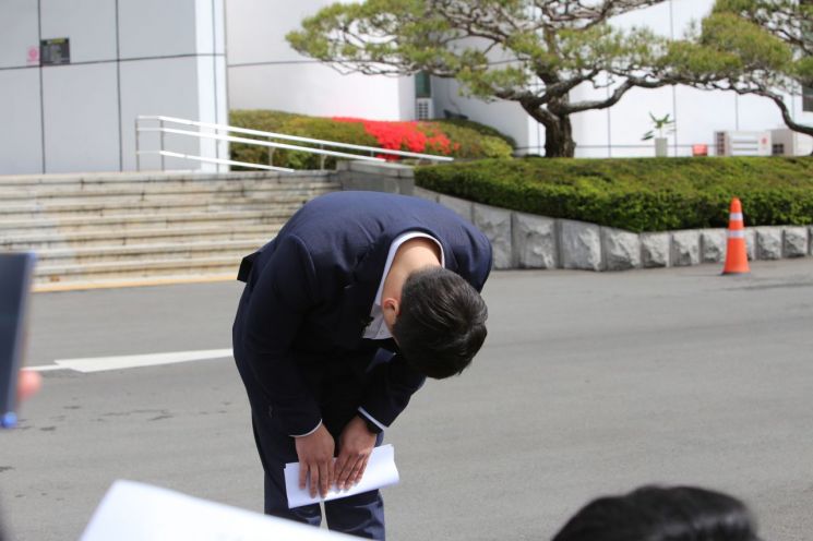 전 창원시장 캠프서 공직 제안받고 불출마한 정치인 공식 사과