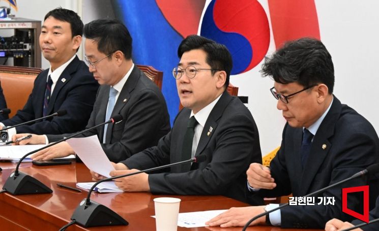 [포토]  박찬대 “한덕수, 대선 망상 버리고 오늘 불출마 선언하라”